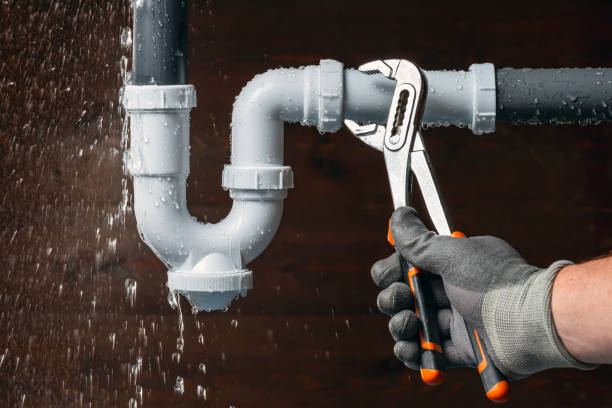 Professional Gas Line Repair technician working in Raymond, OH